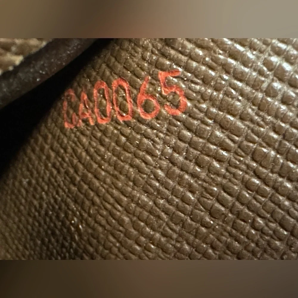 Louis Vuitton Damier Tresor wallet